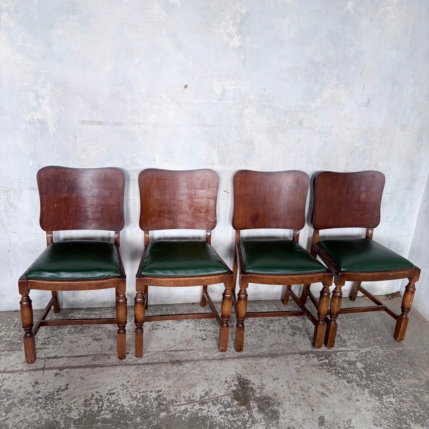 Arts & Crafts Art Deco Oak Dining Chairs – Set of Four with Green Vinyl Seats