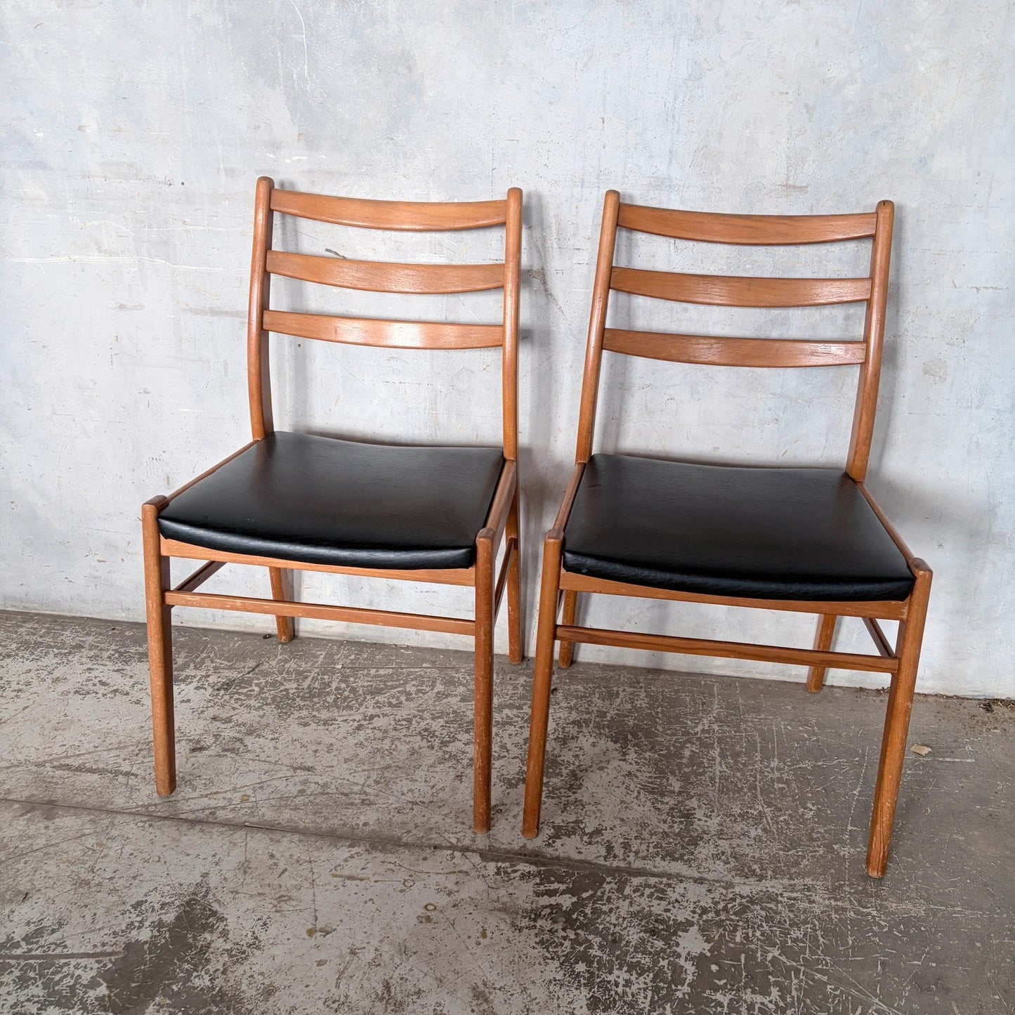 Mid Century Teak & Beech Ladder Back Dining Chairs – Pair