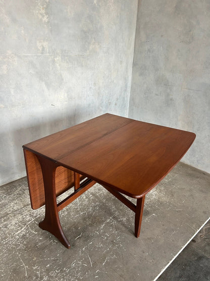 Mid Century Modern G Plan Drop Leaf Extending Dining Table