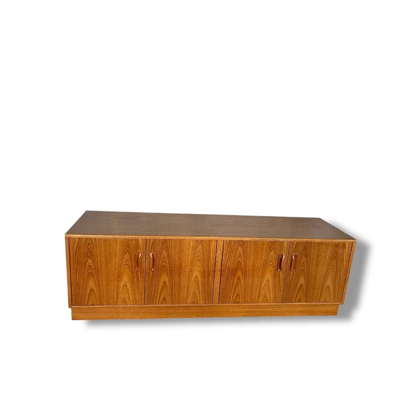 Mid Century Modern G Plan Low Sideboard / Media Unit – Vintage Teak Credenza Cabinet