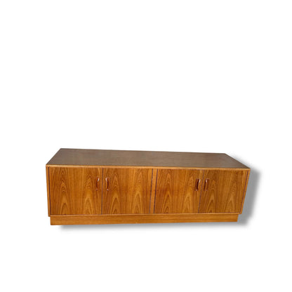 Mid Century Modern G Plan Low Sideboard / Media Unit – Vintage Teak Credenza Cabinet