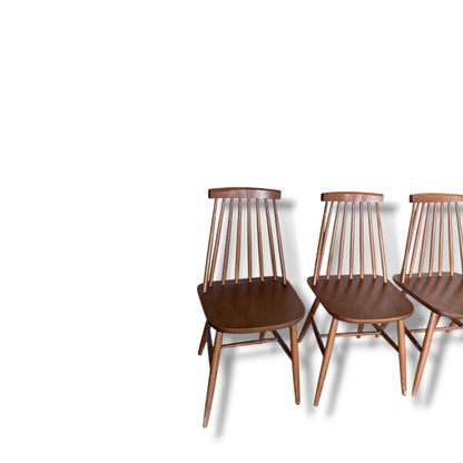 Set of 4 Danish Stickback Dining Chairs – Mid-Century