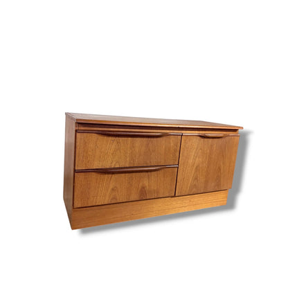 Vintage McIntosh Teak Low Sideboard – 1970s Mid-Century Modern Cabinet