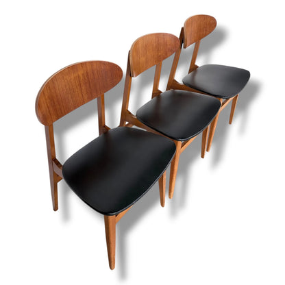 Mid Century Dining Chairs – Set of Three Scandinavian Butterfly Back Chairs with Black Upholstered Seats