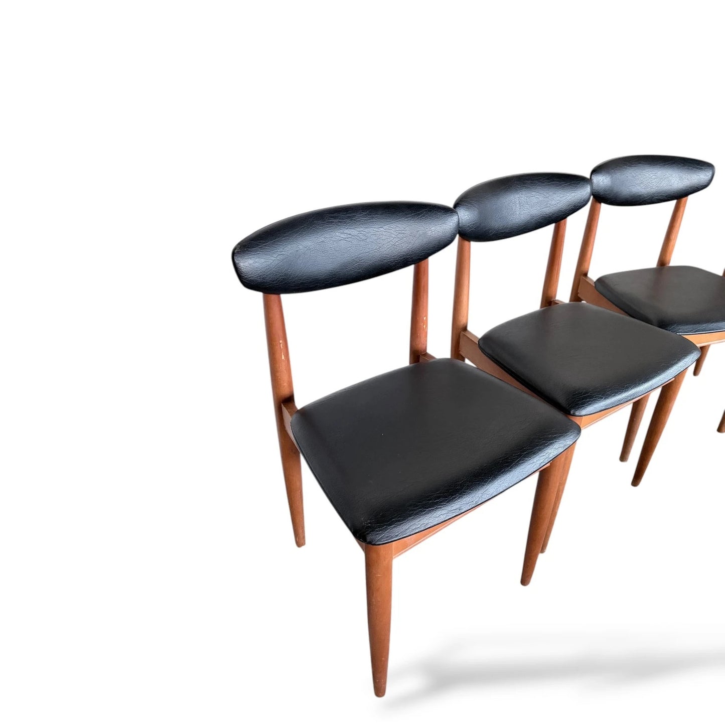 Set of 4 Schreiber Mid-Century Modern Dining Chairs – Teak & Black Vinyl