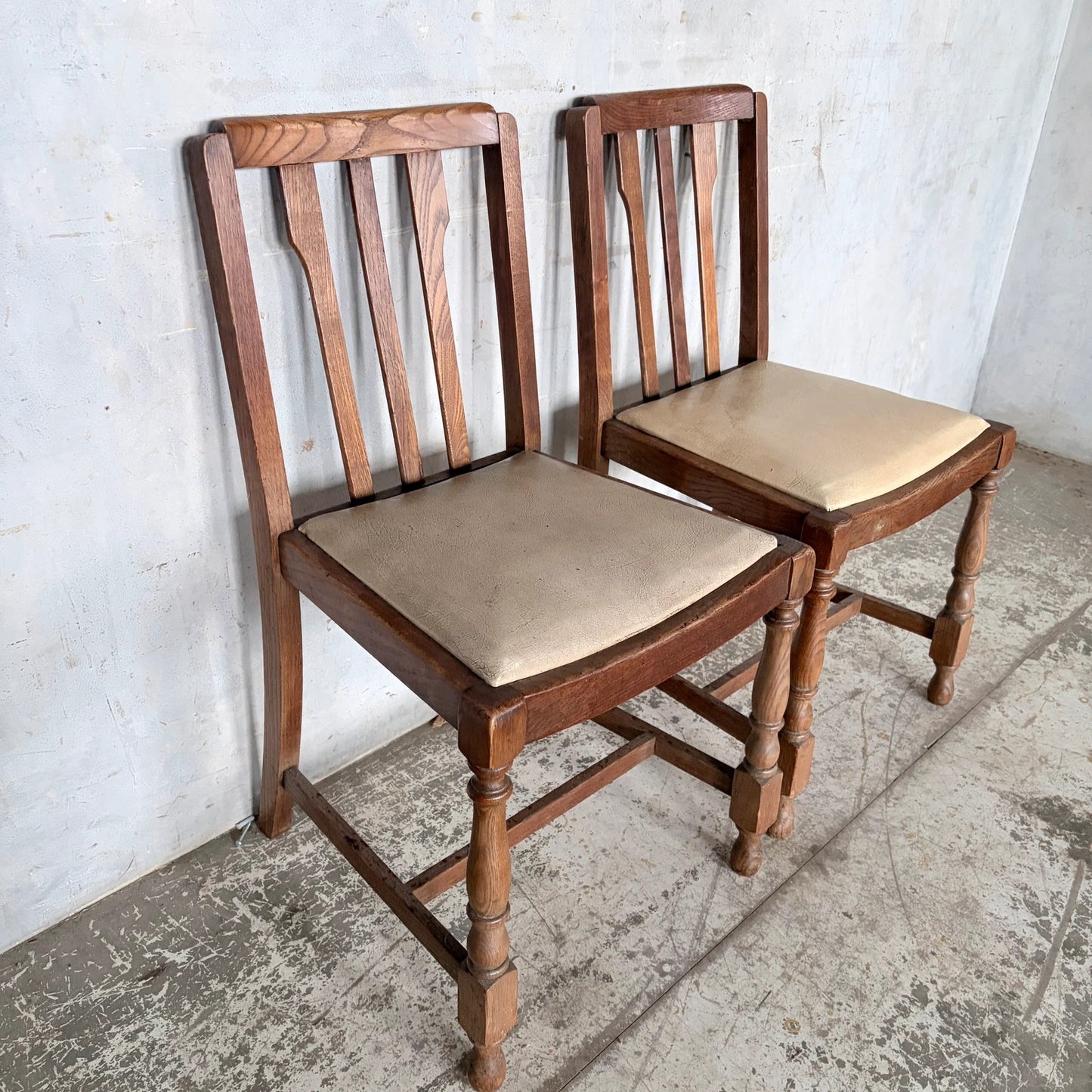 Pair of 1950s Solid Oak Dining Chairs with Turned Legs