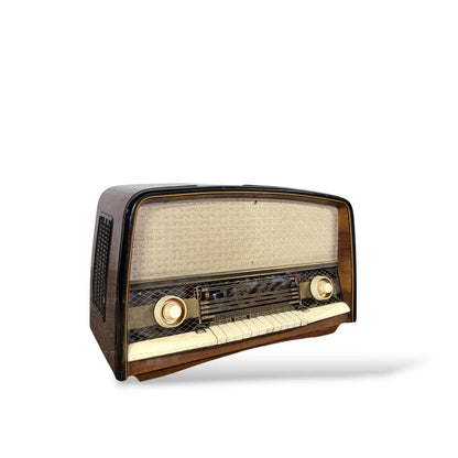 Vintage 1950s Orion Valve Radio – Walnut Veneer, Mid-Century Design