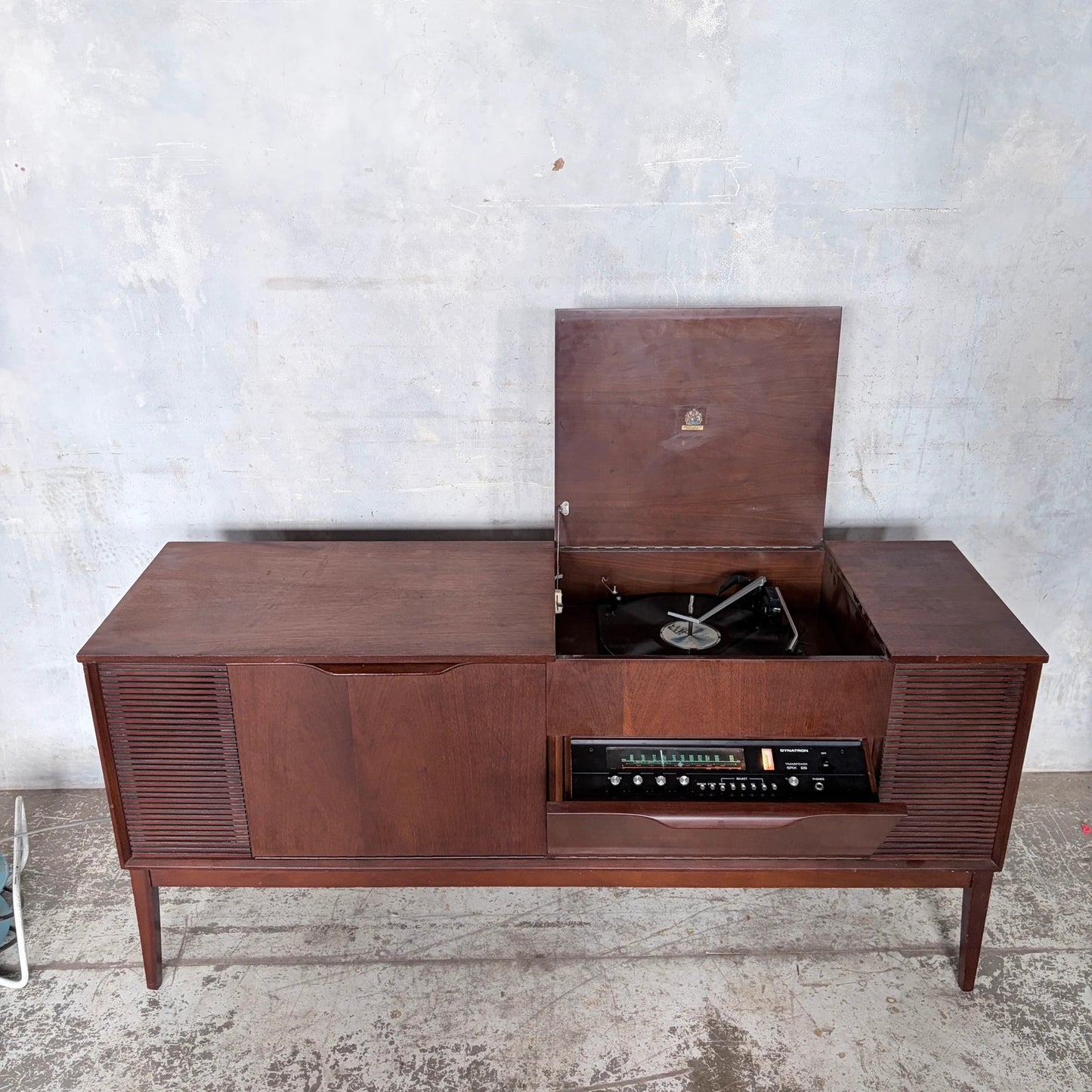Mid Century Dynatron Transpower SRX26 Walnut Radiogram Record Player & Stereo Console