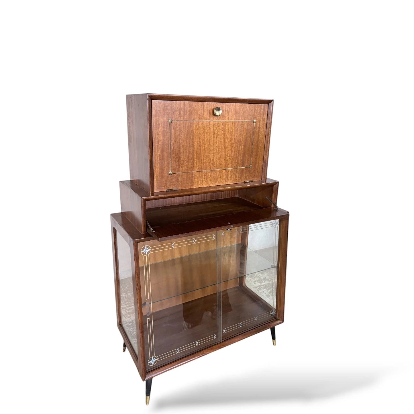Turnidge Mid-Century Cocktail Cabinet – 1950s Drinks Bar with Etched Glass Display