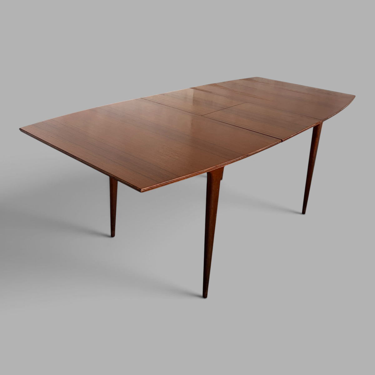 McIntosh butterfly extending dining table