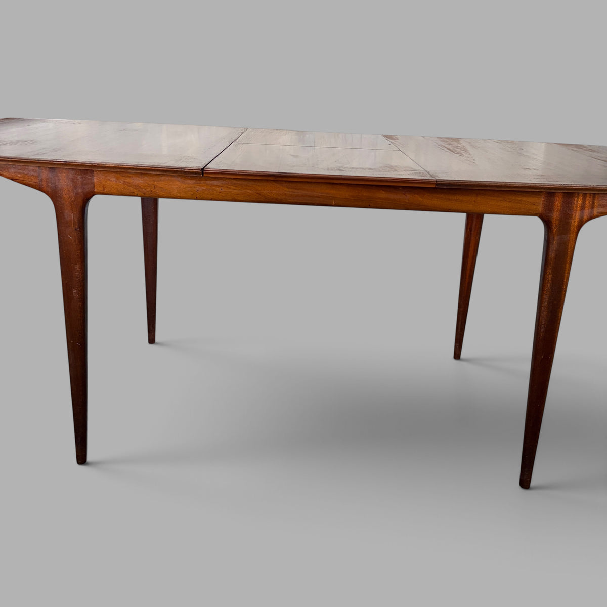 McIntosh dining table frame and tapered legs