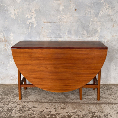 Mid Century Distressed Teak Oval Drop-Leaf Dining Table – 147 × 114 cm – view 2