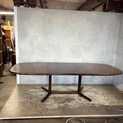 Dyrlund Danish Rosewood Extending Dining Table – Two Leaves, 165–265 cm – original photograph 9