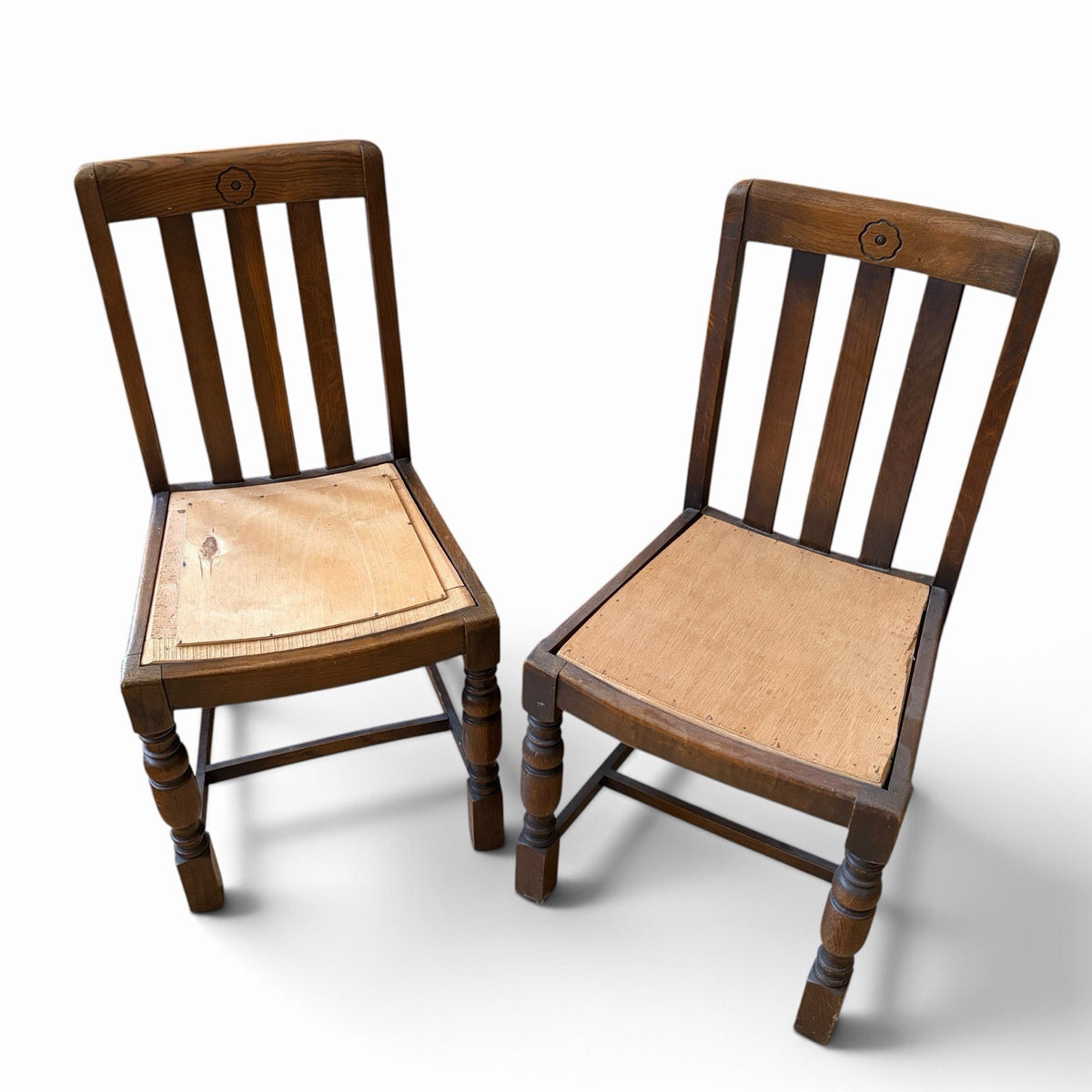 Arts & Crafts Oak Dining Chairs with Plywood Seats – Pair – view 2