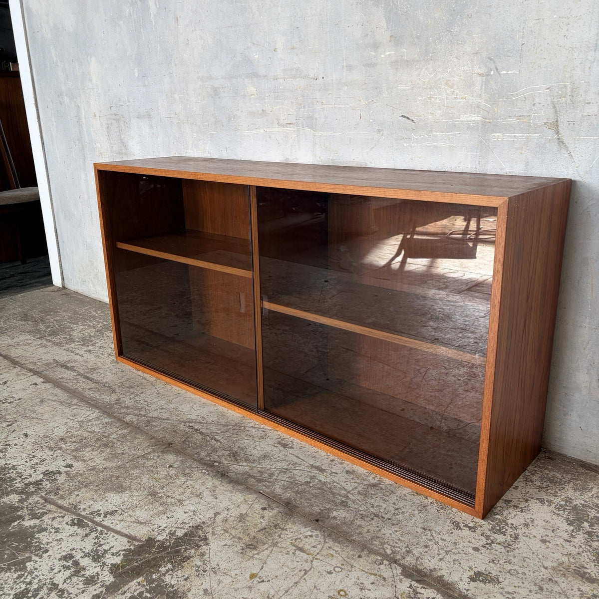 Mid Century Danish-Style Teak Bookcase with Sliding Glass Doors – original photograph 5