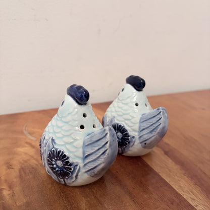 Mid Century Blue & White Hen Salt & Pepper Shakers – Pair – view 3