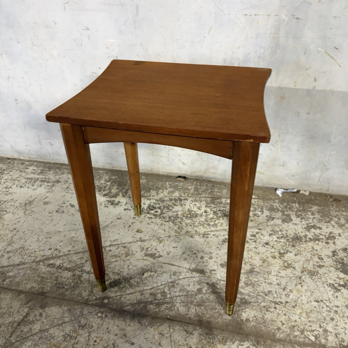 Mid Century Vintage Curved Wooden Plant Stand – original photograph 3