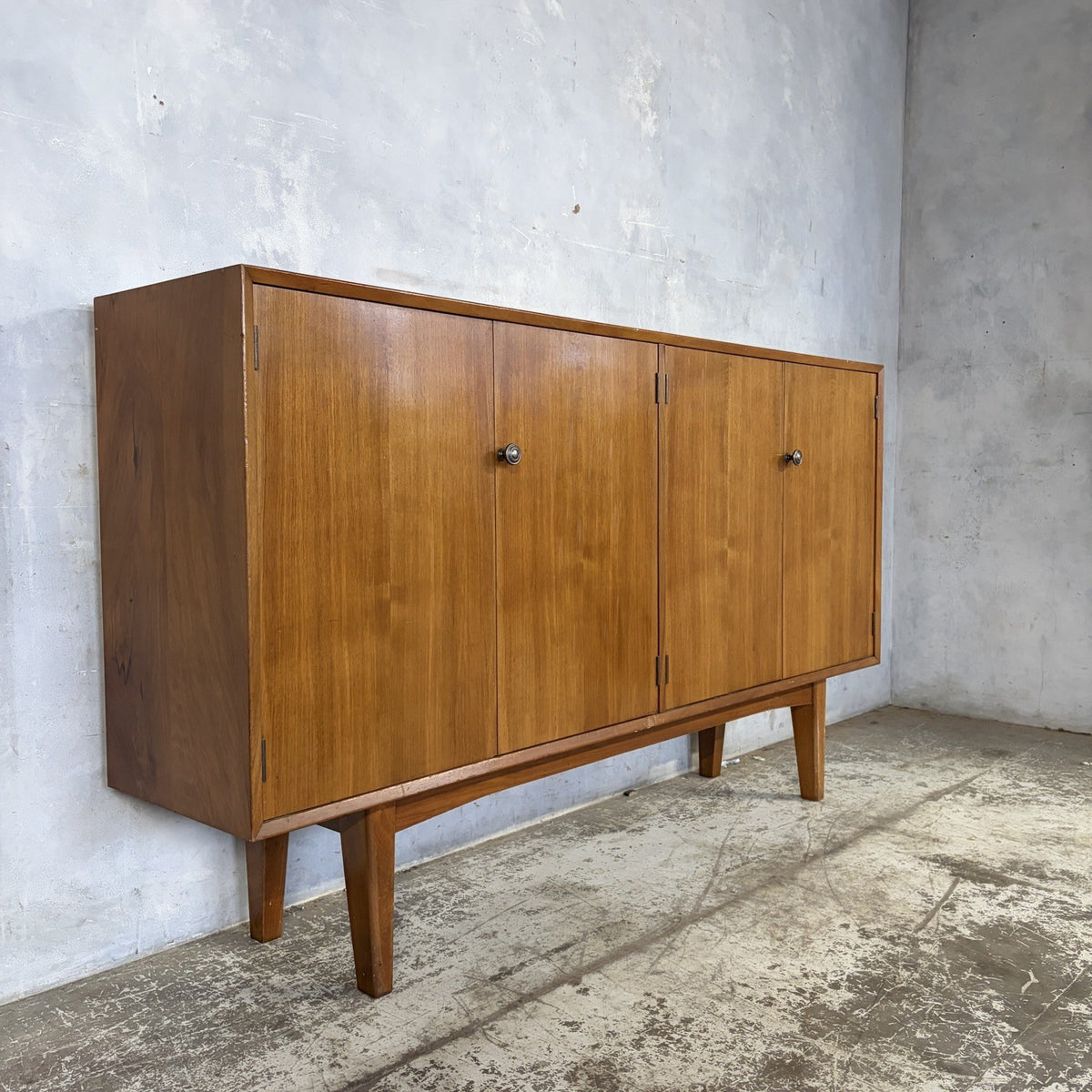 Mid Century Walnut-Finish Slim Sideboard – Gordon Russell Attributed – original photograph 5
