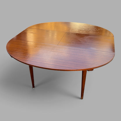 Mid Century Greaves & Thomas Compact Oval Extending Dining Table – original photograph 9