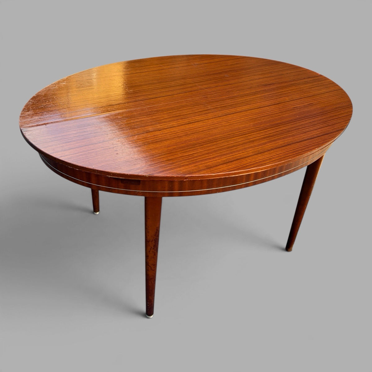 Mid Century Greaves & Thomas Compact Oval Extending Dining Table – original photograph 7