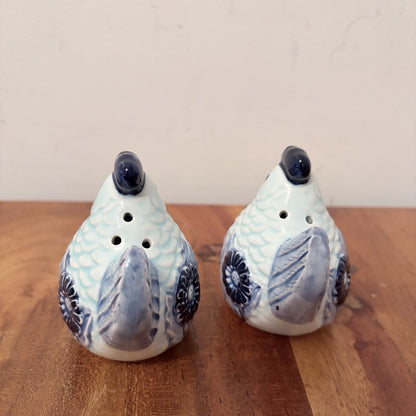 Mid Century Blue & White Hen Salt & Pepper Shakers – Pair – view 4