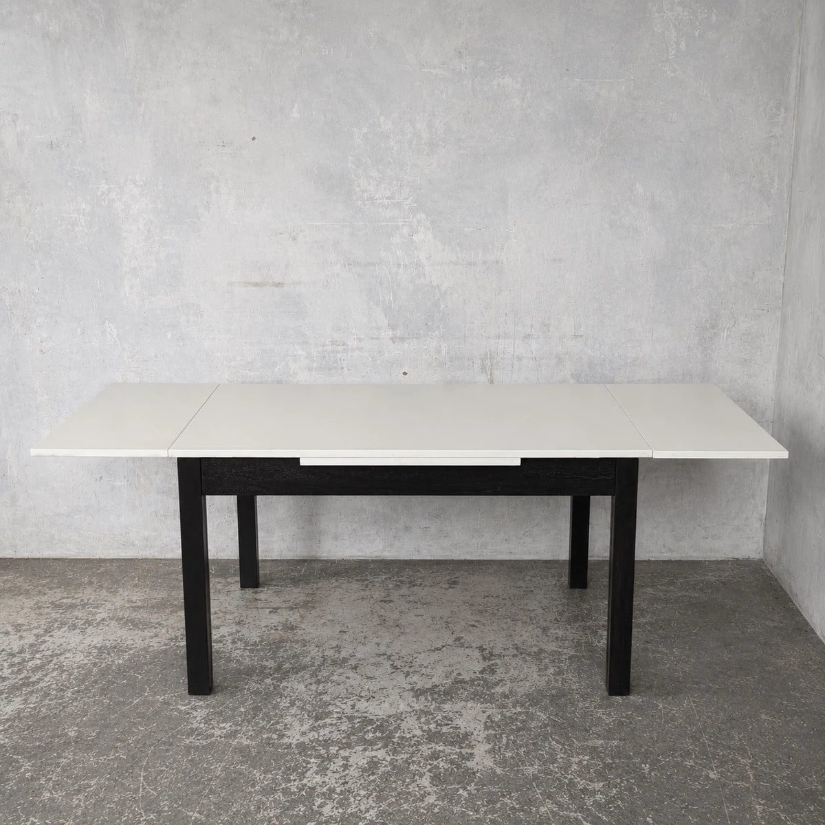 Mid Century White Formica Draw Leaf Extending Dining Table – original photograph 1