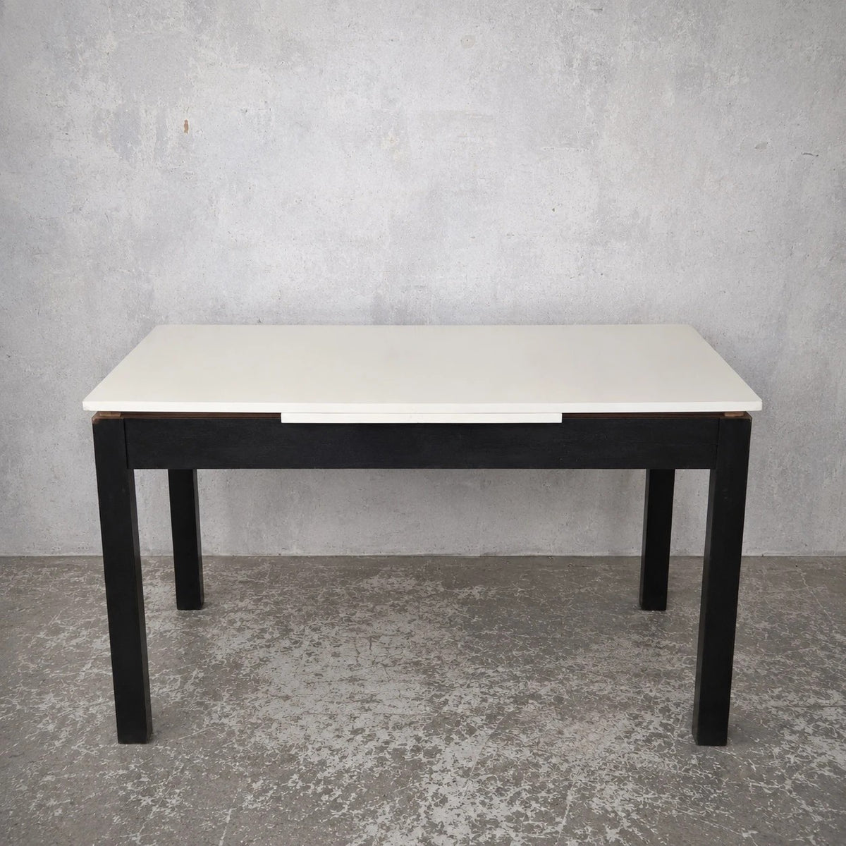 Mid Century White Formica Draw Leaf Extending Dining Table – original photograph 2