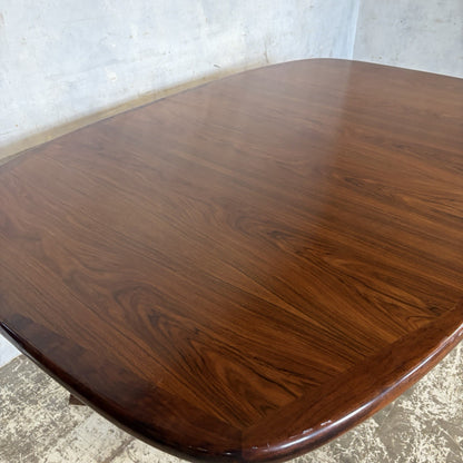 Dyrlund Danish Rosewood Extending Dining Table – Two Leaves, 165–265 cm – original photograph 4