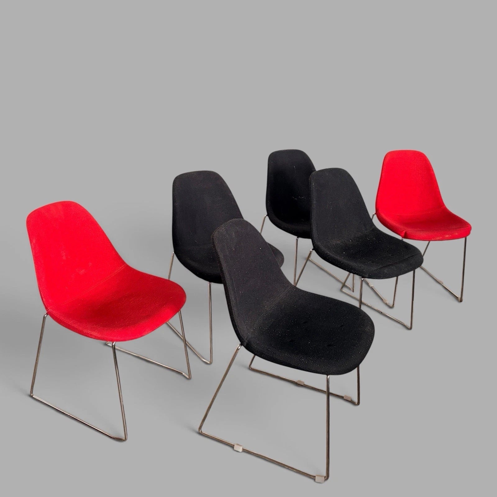 Black and red egg chair – upholstery detail